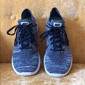 Nike Free Run Flyknits
